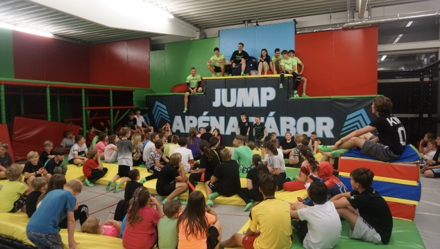 Pyžamový Night Jump